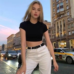 Meet your Posher, Avery